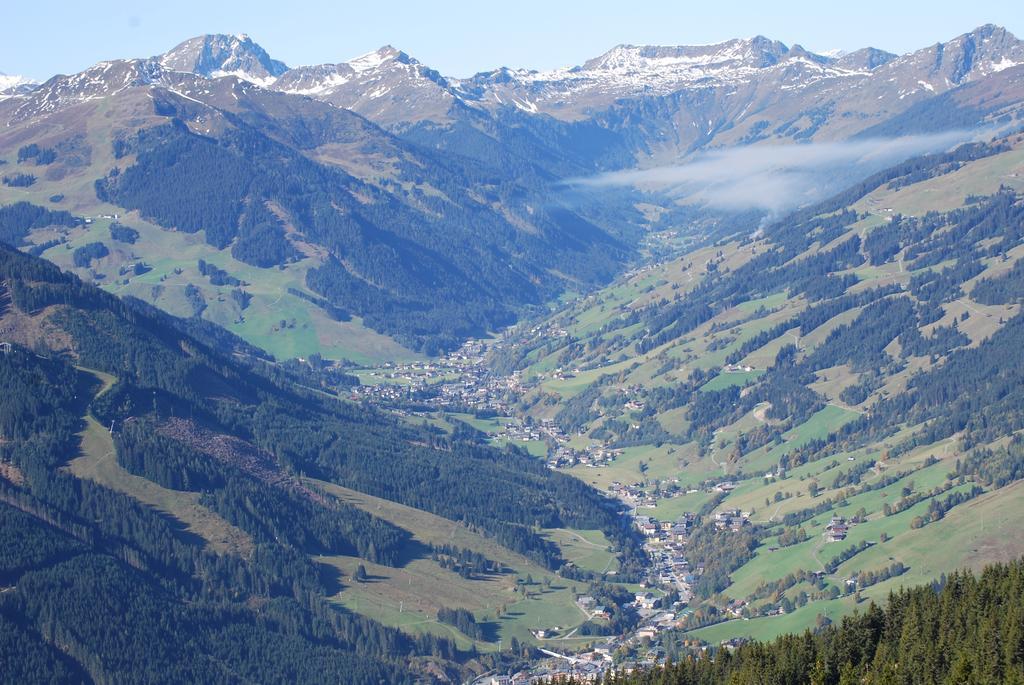 Hotel Garni Wolfgang Saalbach-Hinterglemm Exterior photo