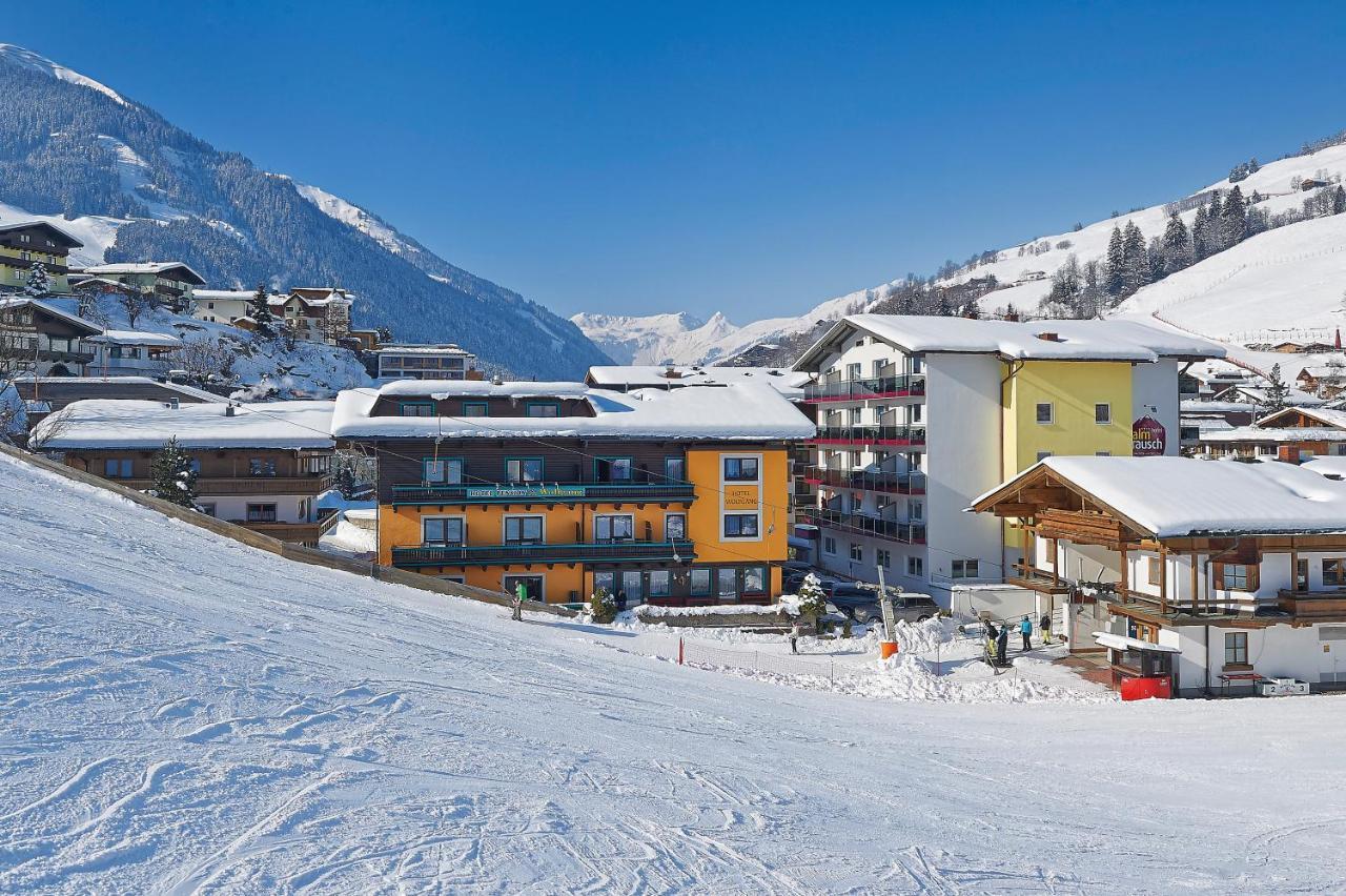 Hotel Garni Wolfgang Saalbach-Hinterglemm Exterior photo